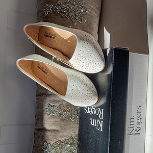 Kim Rogers Bethany flats sz 7 white
